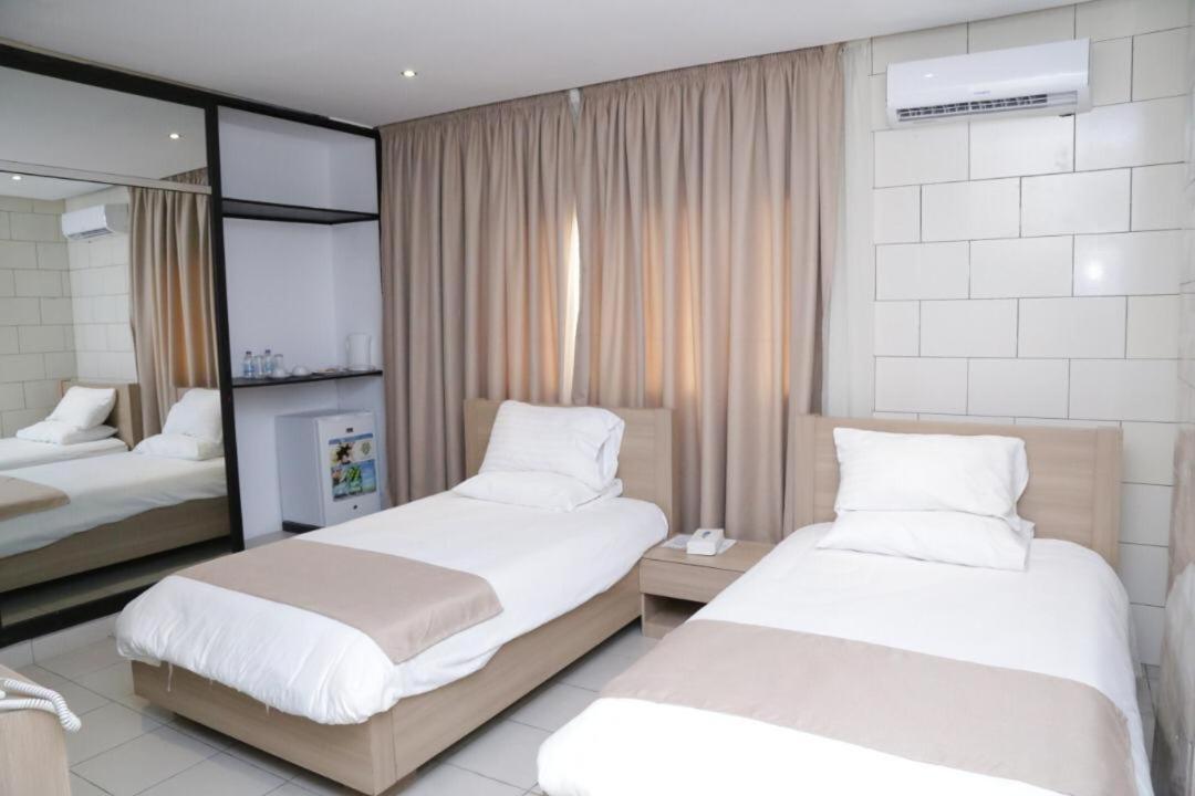 Lavida Bed & Breakfast Abidjan Exterior photo